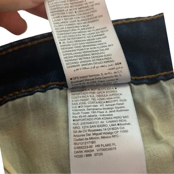 Old Navy Women’s High Rise Flare Jeans Dark Wash Size 18  Casual Comfort Denim - Picture 6 of 8